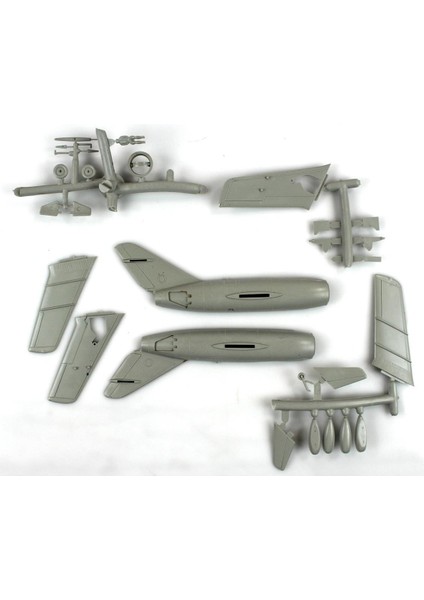 D029 1/72 Yakovlev Yak-6 Lnb Savaş Uçağı Plastik Model Kiti fiyatları
