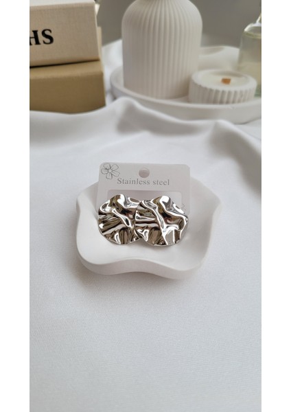 Gümüş Dalgalı Tasarım Yuvarlak Halka Küpe