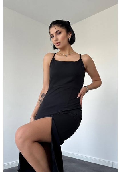 Siyah Sırt Dekolteli Elbise fırsatları