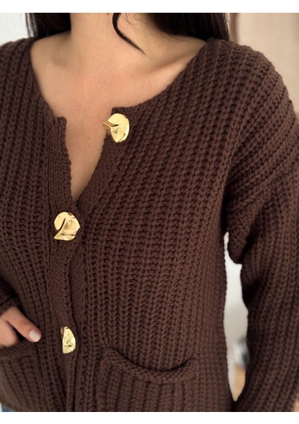 Kadın Altın Düğmeli Dokulu Örgü Hırka – Zarif & Vintage Dokunuş modelleri