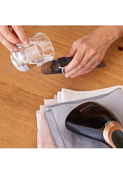 Buharlı Düzleştirici, 1300 W, Hafif ve Kompakt Tasarım, Pratik Kullanım modelleri