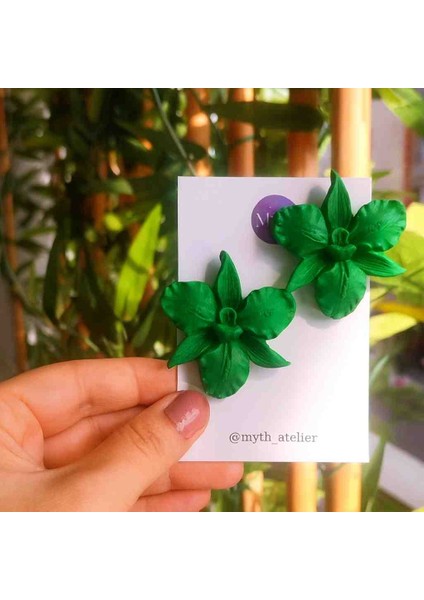 Emerald Bloom El Yapımı Zümrüt Yeşili Orkide Küpe - Özgün ve Şık