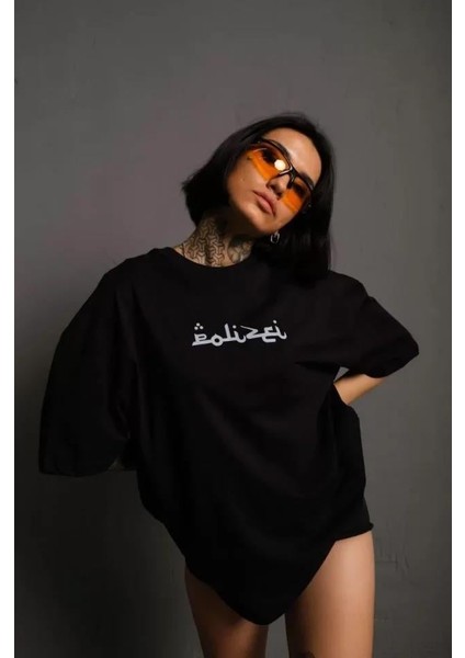 Bisiklet Yakalı Sırt Baskılı Oversize T-Shirt - Siyah indirimleri