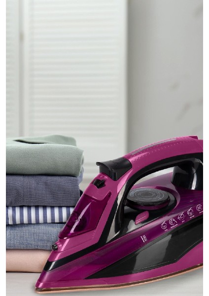 2400W Seramik Tabanlı Geniş Su Tanklı Buharlı Ütü, 170 gr Etkili Şok Özelliği