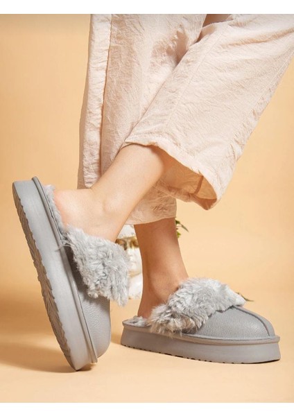 Kutox Kışlık Kadın Ev Terliği fırsatları