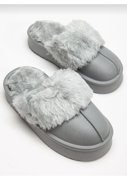 Kutox Kışlık Kadın Ev Terliği indirimleri