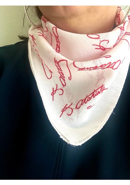Atatürk imzalı Beyaz Unisex %100 Koton Bandana 23 NISAN,29EKIM fırsatları