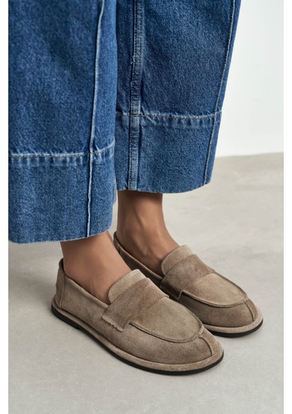 Harold Koyu Bej Hakiki Süet Deri Düz Taban Kadın Ayakkabı fiyatları