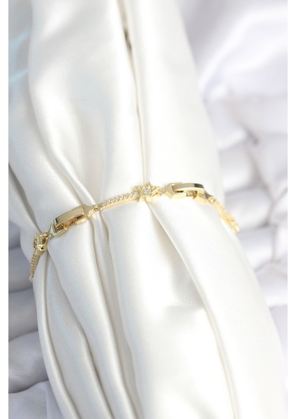 Pirinç Gold Renk Halley Yıldız Model Kadın Bileklik - Lisinya fiyatları