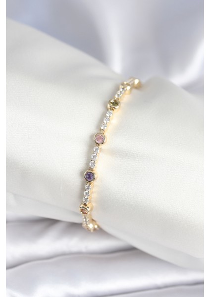 Pirinç Gold Renk Zirkon Taşlı Kadın Bileklik - Lisinya