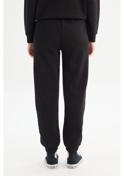 Pamuklu Regular Fit Normal Kesim Cepli Jogger Sweatpant indirimleri