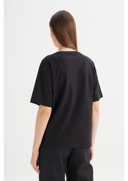 %100 Pamuk Loose Fit Rahat Kesim Bisiklet Yaka Tişört indirimleri