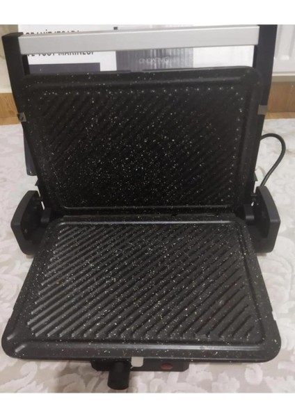 Bahar Renkli Kol Tost Makinesi, Beyaz, Pratik ve Şık Tasarım fiyatları