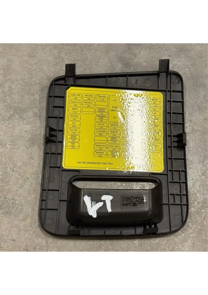 Hyundai Santa Fe 2013-2018 Sigorta Kutusu Kapak Sigorta Kutusu Kapak Kapalı Sigorta Kutusu Kapak 847542W000 84754-2W000 (Yurt Dışından) indirimleri