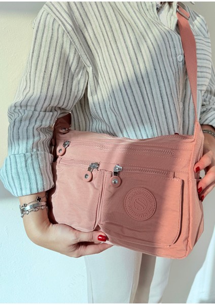 Kadın Orta Boy Bölmeli Suya Dayanıklı Krinkıl Kumaş Çapraz Askılı Omuz Çantası Pudra fırsatları
