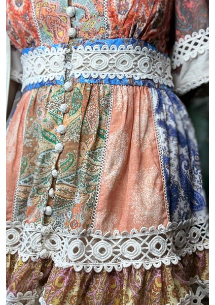 Önden Düğme Dantel Detaylı Çok Renkli Kadın Elbise fırsatları