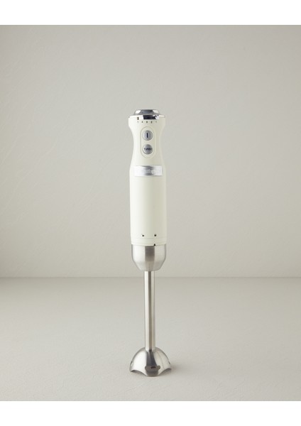 Krem Renkli Retro El Blenderı, Şık ve Pratik Mutfak Aleti