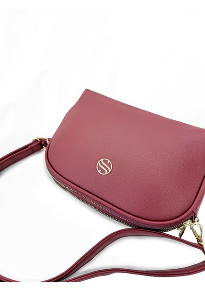 Parlak Siyah Çapraz Kullanıma Uygun Omuz Çantası Bordo indirimleri