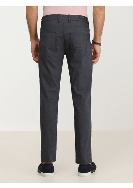 Lacivert Dokuma Slim Fit Casual Pamuk Karışımlı Pantolon