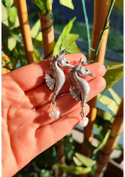 Silver Seahorse Gümüş Renkli Özel Tasarım Denizatı Küpe