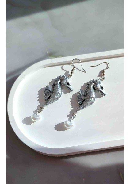 Silver Seahorse Gümüş Renkli Özel Tasarım Denizatı Küpe fiyatları