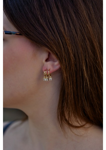 3 Yuvarlak Zirkon Taşlı Çiftli Kadın Çelik Küpe