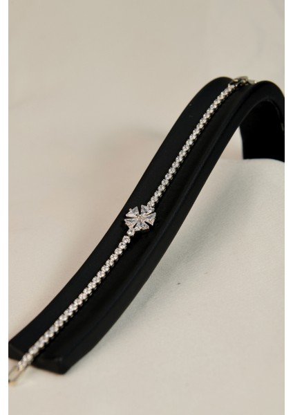 Kar Tanesi Zirkon Taşlı Yuvarlak Sıralı Kadın Çelik Zincir Bileklik fırsatları