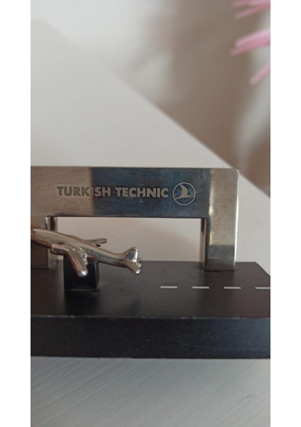 Vintage Türk Hava Yolları Turkısh Tecnıc Metal Biblo & 9X5X4.5 cm fırsatları