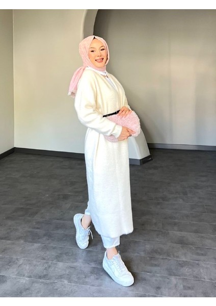 Selin Uzun Kemerli Oversize Triko Yünlü Hırka