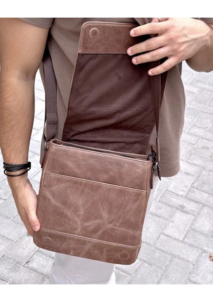 Hakiki Deri Erkek Çanta Askı Kayışlı Fermuarlı 2111 modelleri