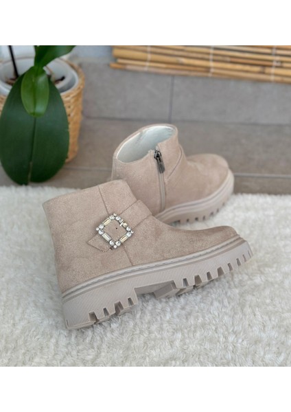 Kız Çocuk Bot, Hafif Tabanlı Çocuk Bot modelleri