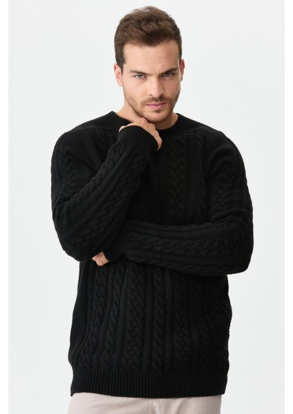Erkek Sıfır Yaka Saç Örgülü Yün Kazak Siyah