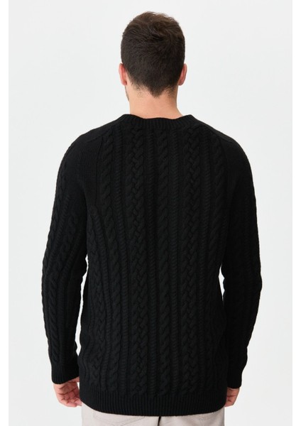 Erkek Sıfır Yaka Saç Örgülü Yün Kazak Siyah