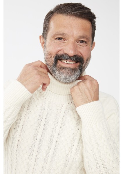 Erkek Balıkçı Yaka Saç Örgülü Yün Kazak Kemik indirimleri