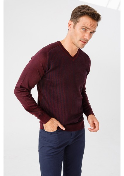 Erkek Önü Çizgili V Yaka Triko Kazak Bordo