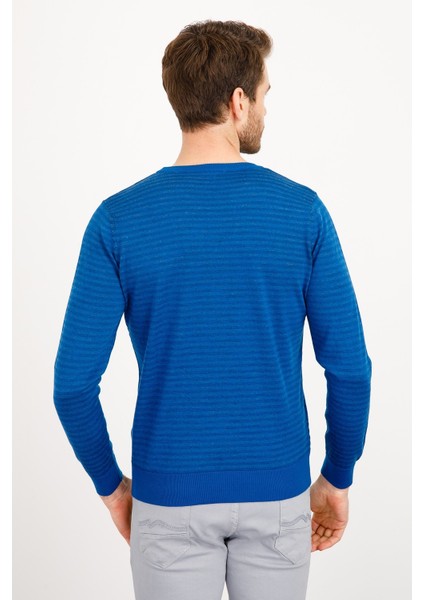 Erkek Renkli Dalga Desenli Sıfır Yaka Ince Triko Kazak Saks fiyatları