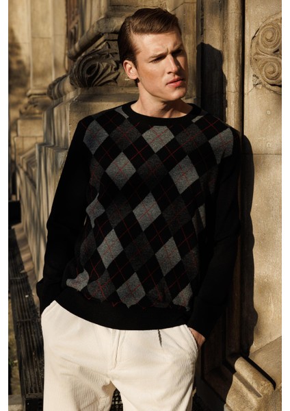 Erkek Sıfır Yaka Önü Baklava Desenli Kazak Siyah