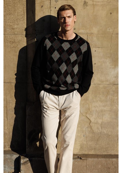 Erkek Sıfır Yaka Önü Baklava Desenli Kazak Siyah