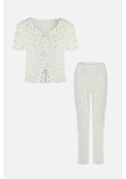 Kadın Kısa Kollu Fiyonklu Fitilli Pijama Takımı fiyatları
