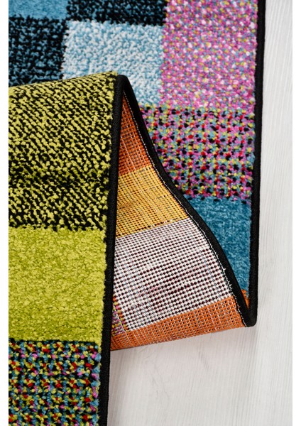 Colora Halı Koleksiyonu | Yumuşak Renkli Kare Halı, Tozumaz, Modern Tasarım ve Kolay Temizlik indirimleri