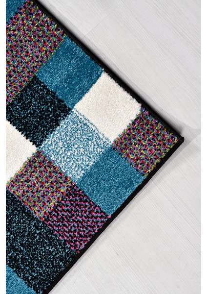 Colora Halı Koleksiyonu | Yumuşak Renkli Kare Halı, Tozumaz, Modern Tasarım ve Kolay Temizlik