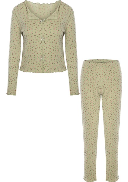 Kadın Pamuklu Çıtır Çiçek Desenli Baby Overloklu Fiyonk Detaylı Uzun Kollu Pijama Takımı indirimleri