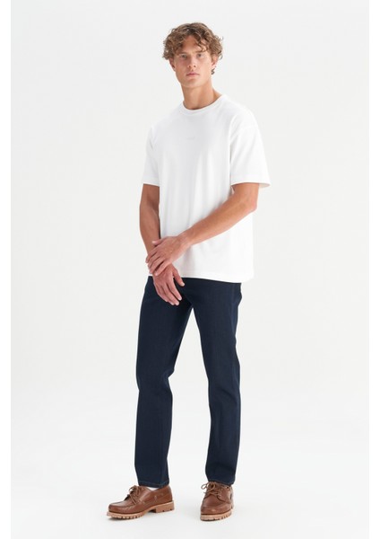 %100 Pamuk Relaxed Fit Rahat Kesim Bisiklet Yaka Minimal Logo Detaylı Tişört fiyatları