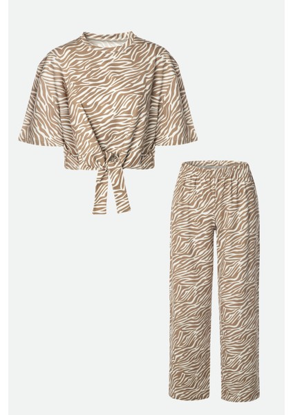 Kadın Pamuklu Önden Bağlamalı Desenli Crop T-Shirt Pijama Takımı