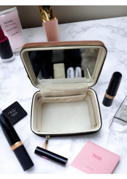 Şık Kahverengi Kozmetik ve Makyaj Çantası Aynalı Seyahat Seti modelleri