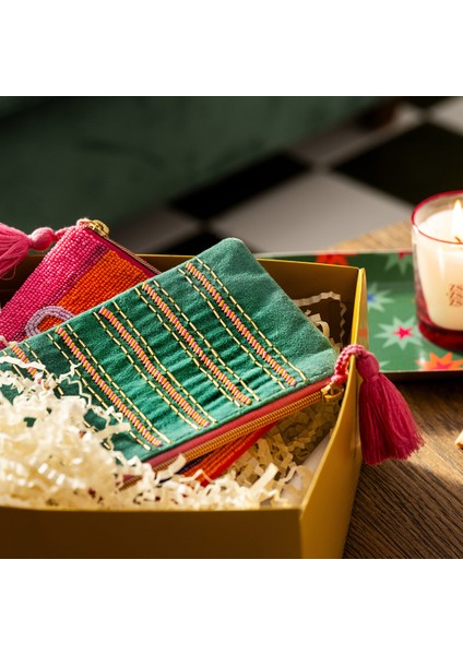 Yeşil Nakışlı Küçük Pamuk Makyaj Çantası 12X18 cm fiyatları