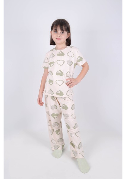 Kız Çocuk Pamuklu Kalpli Desenli Pijama Takımı