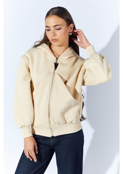 Kadın Tereyağ Kapşonlu Büyük Cep Görünümlü Üç Iplik Sweatshirt modelleri