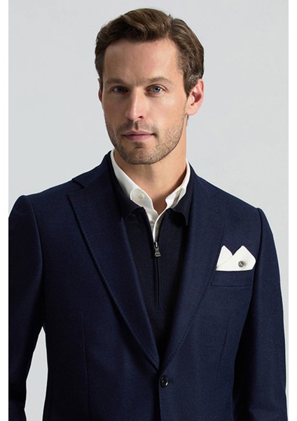 Çizgi Desenli Ekru Örgü Mendil