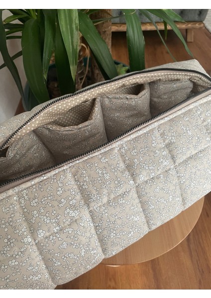 Renkli ve Şık Makyaj Çantası, Taşınabilir ve Kullanışlı Tasarım fiyatları